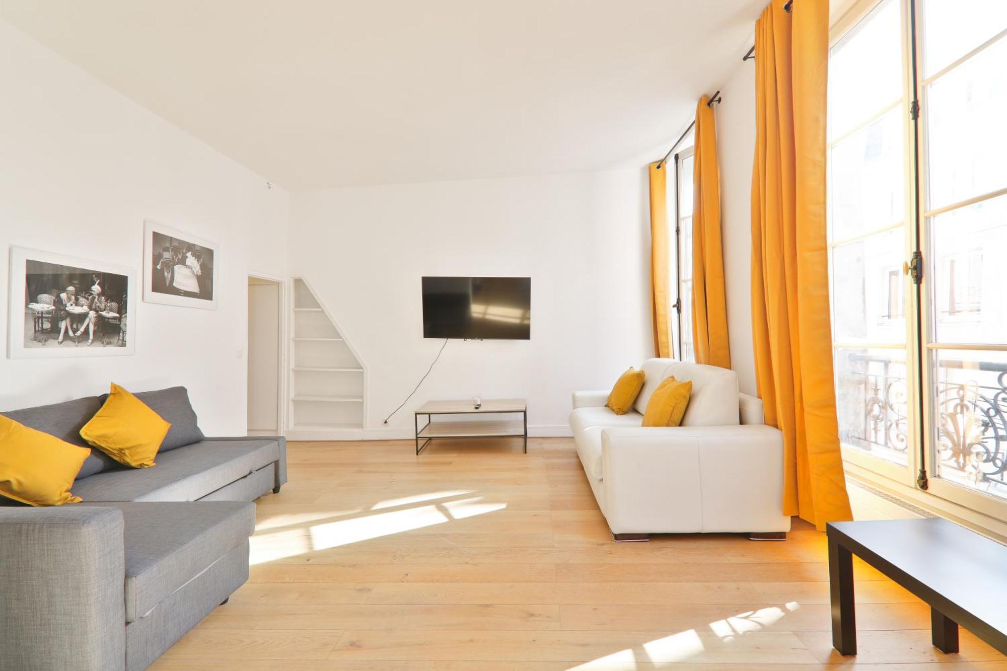 Appartement Mezzanine Quartier Chatelet Les Halles 4 Free Netflix