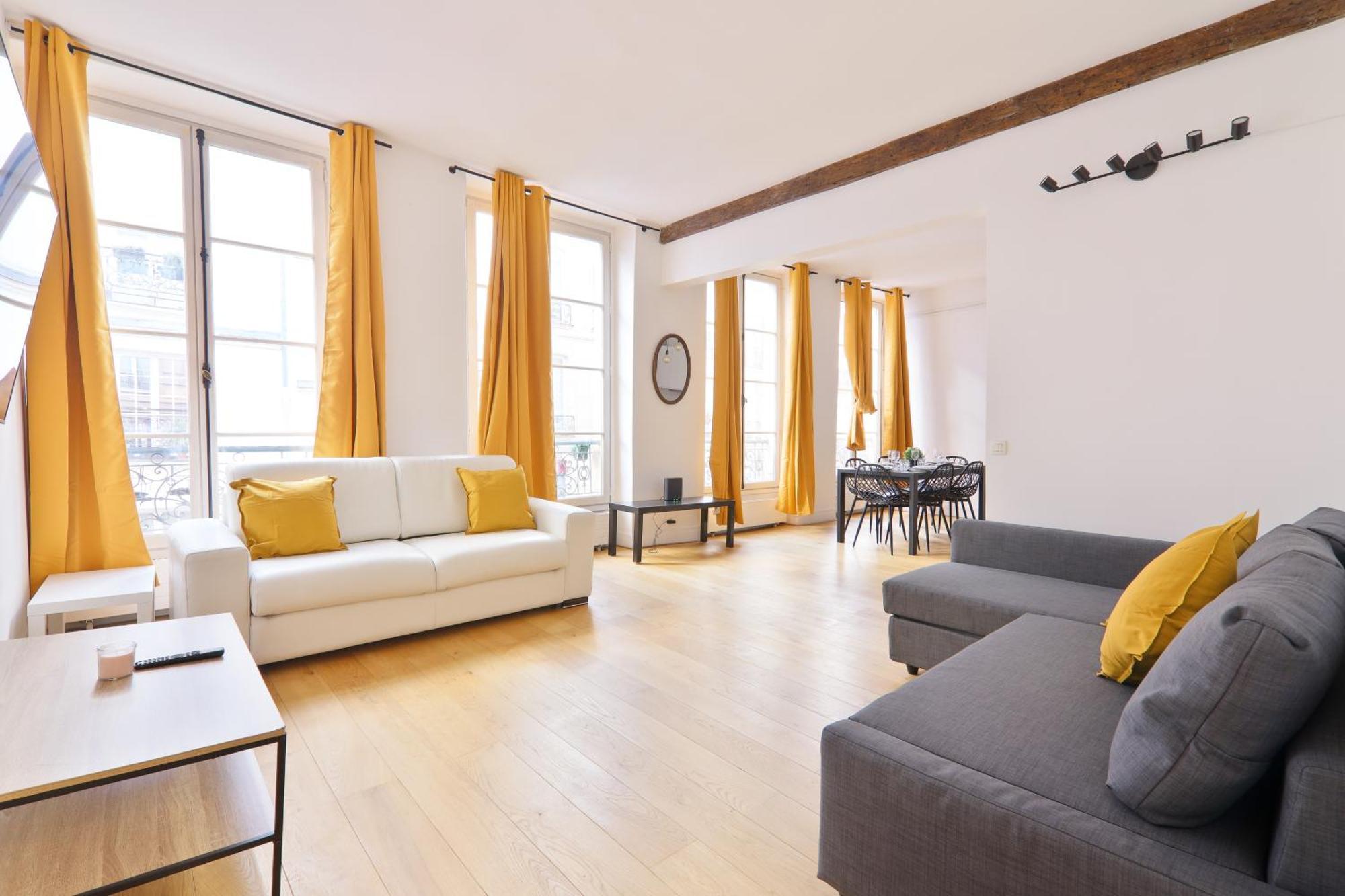 Appartement Mezzanine Quartier Chatelet Les Halles 4 Free Netflix Parijs